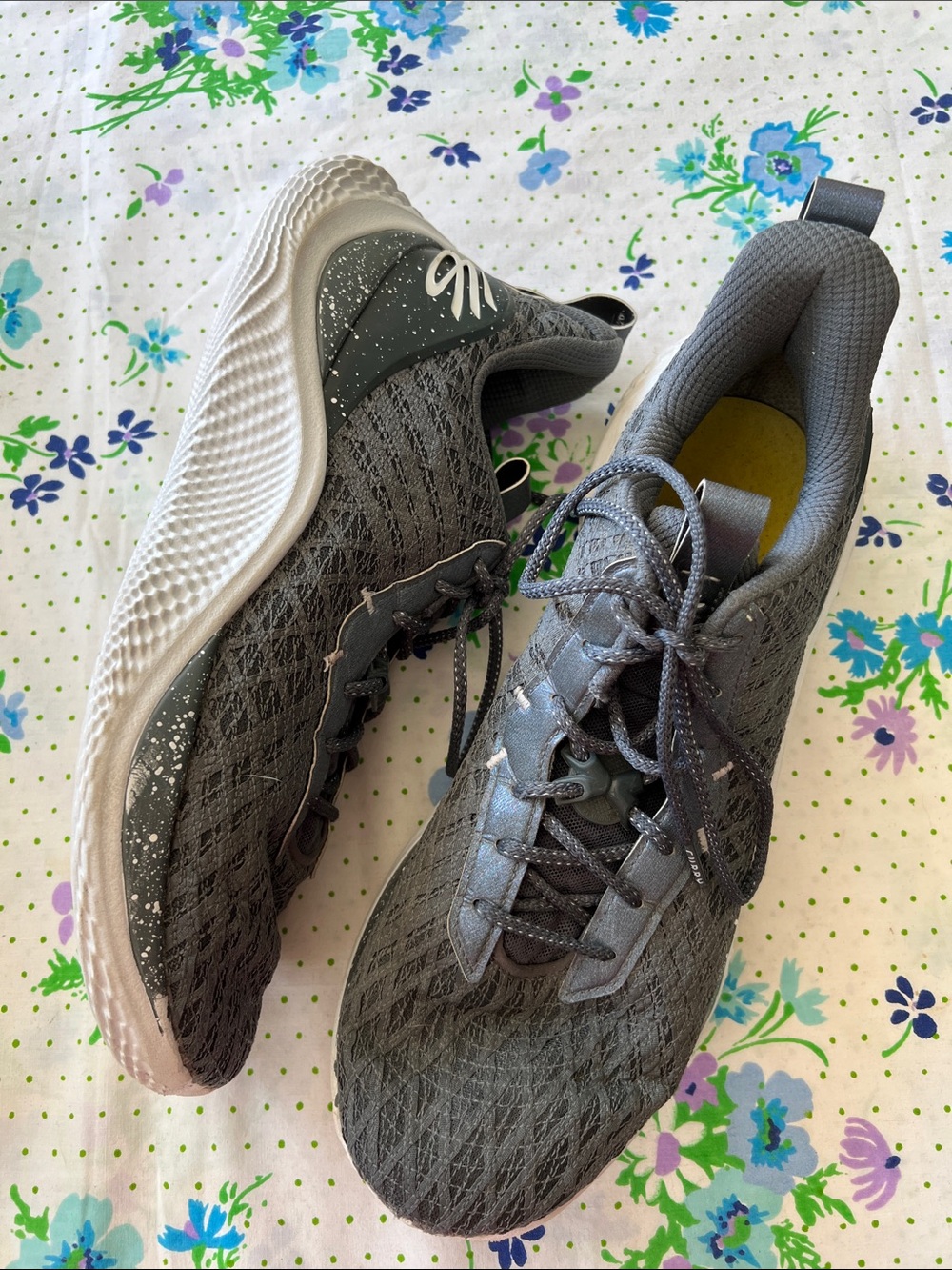 Under Armour Curry Flow 10 Team Men’s - Sz. 15 Gray White 3026624-101